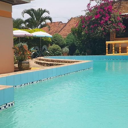 Keelan Ace Villas Kampala Phòng bức ảnh